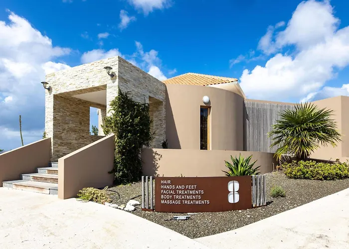 Coral Estate Luxury Resort